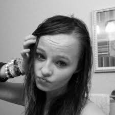 Mimi Stokes's Instagram, Twitter & Facebook