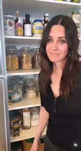 Coco arquette is now 15 years old. Courteney Cox Shows How She S Monica From Friends In Her Daily Life People Com