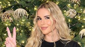 Águeda López in Bathing Suit Shares "Weekend Recap" — Celebwell