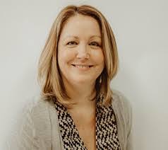 Michelle Hix's Instagram, Twitter & Facebook