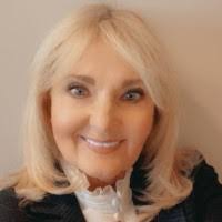 Deborah Crabb's Instagram, Twitter & Facebook