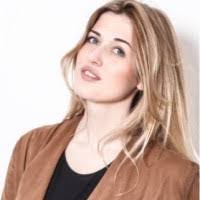 Danielle Sewell's Instagram, Twitter & Facebook