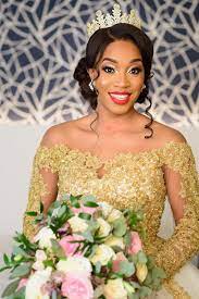 Uyiosa And Ahmed S Enchanting Chic And Glamorous Wedding In Nigeria Munaluchi Bride Black Wedding Hairstyles Black Brides Hairstyles Glamorous Wedding