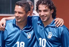 .посмотрите в instagram фото и видео roberto_king_baggio.10 (@roberto_baggio1010). It S Baggio And Me Versus Del Piero Sacchi And Maldini Snr Fantasista 10
