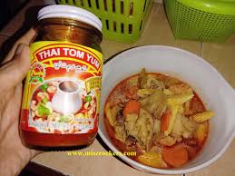 Makanlah pada waktu bila sahaja, pasti hidangan ini kena dengen selera dan tekak rakyat malaysia walaupun asal usulnya adlaah dari negara jiran, thailand. Masakan Tomyam Jadi Sedap Dengan Pes Thai Tom Yum Ceritera Si Gadis Biru