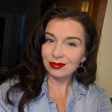 Who provides good teen facials in Richland?