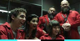C Est Officiel Les Braqueurs De La Casa De Papel Reviendront Bien Pour Une Saison 4 Braqueur Signe Astro Saison 4