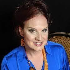 Felicia Earley's Instagram, Twitter & Facebook