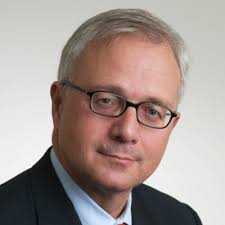 El nuevo juego de Trump: más aranceles, menos miedo en Wall Street por Dr.  Ed Yardeni