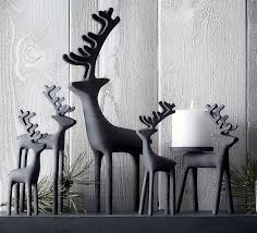 30 Modern Christmas Decor Ideas For Your Home Modern Christmas Decor Black Christmas Decorations Christmas Decorations Rustic