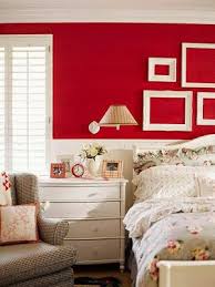 دهانات حوائط باللون الأحمر لغرف النوم المودرن Bedroom Color Schemes Bedroom Colors Home Decor Bedroom
