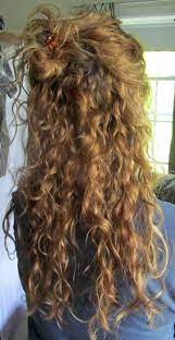 Schone Lockige Frisuren Lockige Frisuren Lange Lockige Haare Lockige Haare