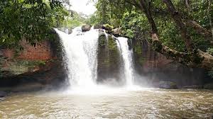 It is less than 200 km from bangkok, making it a very popular base for thai weekend trippers. An Easy Waterfall To Visit In Khao Yai National Park Review Of Haew Suwat Waterfall Pak Chong Thailand Tripadvisor