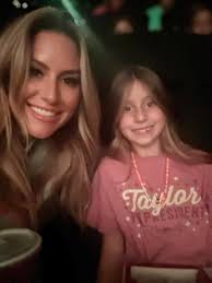 Natalie Raye (@natraye) • Threads, Say more