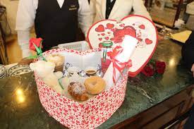 E' ideale per il trekking verso la malga, i rifugi e. Una Colazione Speciale Per Il Giorno Di San Valentino Gran Caffe Gambrinus