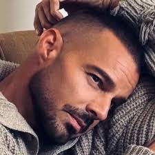 RT @EricXWest Great album @ricky_martin! Currently embracing my Spanish  heritage!// Thanx Eric!Wish u much success in all U do buddy!Peace