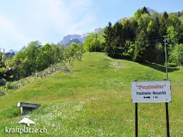 Alpine pass route, altdorf, suiza. Https Www Xn Kraftpltze W5a Ch Glarus Ausflugsziele Berglistueber Wasserfall Index Html