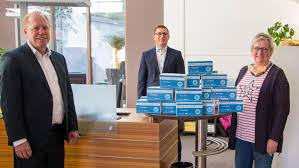 Meine deutsche bank de service optionen tan verwalten. Raiffeisen Meine Bank Eg Verteilte 5000 Schutzmasken Berching Freystadt Muhlhausen Nordbayern