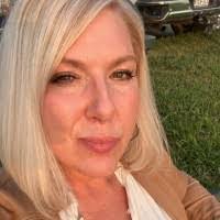 Melinda Merrick's Instagram, Twitter & Facebook