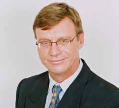 33245 FULBRIGHT Newsletter.indd