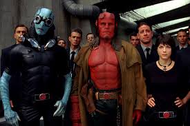 He has some great one liners and really excels at bringing the character to life. Bild Zu Selma Blair Hellboy Die Goldene Armee Bild Doug Jones Ron Perlman Selma Blair Filmstarts De