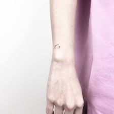 33 Ultra Minimalist Tattoo Designs By Cagri Durmaz Tattoobloq Cloud Tattoo Cool Wrist Tattoos Tiny Tattoos For Girls
