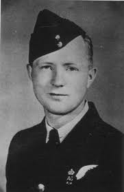 Stirling III EF137 crashed near Vemmenæs east of the island of Tåsinge  23/4-1944