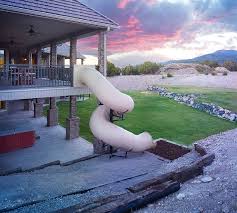 9 Absurd Mansions You Can Rent For A Dirt Cheap Vacation Cheap Family Vacations Cheap Vacation Group Vacation Ideas