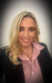 Kimberly Elam's Instagram, Twitter & Facebook