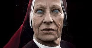 Conroy uses color lenses to hide her eye issue. The Worst Horror Movies Of All Time Rotten Tomatoes Movie And Tv News
