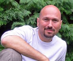 Jeff Woolf's Instagram, Twitter & Facebook