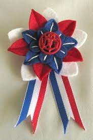 Check spelling or type a new query. Patriotic Red White And Blue Felt Flower Pin With Red Vintage Navy Button By Dorothy Designs 20 00 Crafts Felt Flowers Fabric Flowers