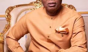 Those who know captain hosa okunbo will attest to the fact that he is a stylish and bubbly man. Friends Well Wishers Flood Hosa S Benin Residence To Sign Condolence Register Independent Newspaper Nigeria