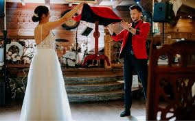 Iluzjonista Tomasz Soja Pokazy iluzji Magik Wesele Dla Dzieci Event