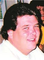 Eric Mow's Instagram, Twitter & Facebook