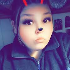 Sydney Estes (lareina78)