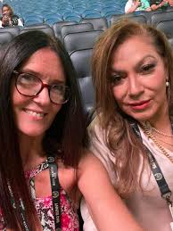 Hi all! I just wanted to introduce myself and share a photo I took of  Winston.