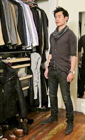 Layering Charcoal Reddit User Veroz Large Men Fashion Wearing All Black Masculine Style