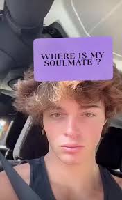 @Fredericlocqueneux #wolf #tyler #tylerlawrencegray #gray #me @Skees #love  #lgbt #lgbtq #lgbt🌈 #lgbt🏳️‍🌈 #acting #challenge #losangeles #californie  #california #kiss