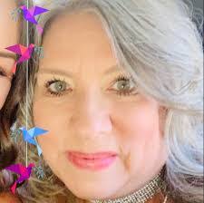 Linda Rhoten's Instagram, Twitter & Facebook