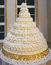 There is a traditional italian wedding cake that many couples choose for their tuscan event: Italian Wedding Weddings In Italy By Weddings International