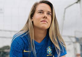Craque da seleção vai para a sua quinta copa do mundo com a camisa do brasil. Nike E Cbf Lancam Novo Uniforme Da Selecao Feminina