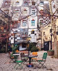 Vienna Vienna Austria Su Instagram Beautiful Picture Of The Kunsthauswien A Museum Designed By The Artist Friede Vienna Travel Vienna Austria Vienna