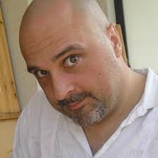 Daniel Pont Muñoz (@paywoocket)