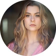 Carla Peters's Instagram, Twitter & Facebook