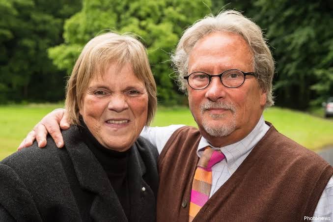 Margriet Hermans en Frank Deloof delen somber nieuws over hun huwelijk:  "Een catastrofe"
