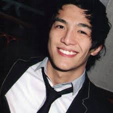 Michael Nguyen (@micngu)