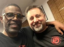 Had some of my indoor students and indoor prospects come over this past  weekend. I always like to do something special to mark any Kung Fu family  event. We soon flight to