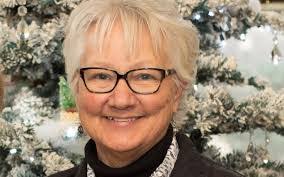 Dixie Harris's Instagram, Twitter & Facebook