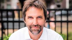 Journée de la vérité et de la réconciliation: Guilbault fustige Legault et  défend Trudeau